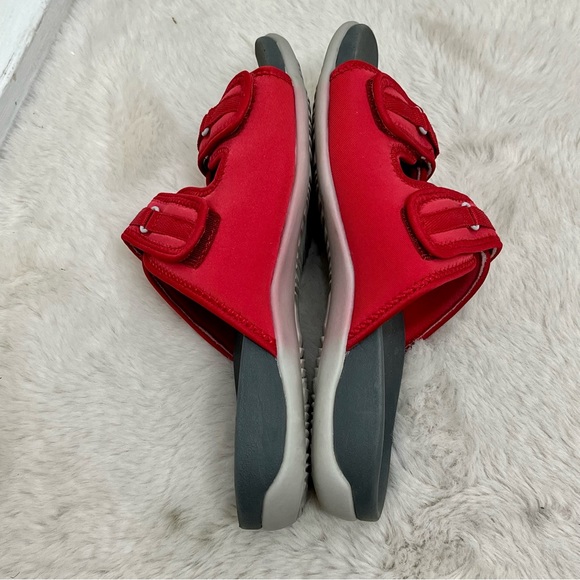 Vionic Sarah Slide Sandals - Picture 8 of 9